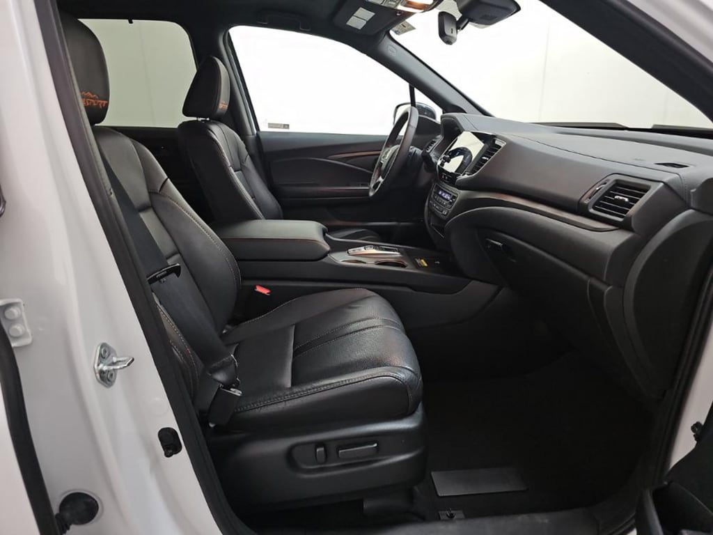 Used 2024 Honda Passport TrailSport SUV