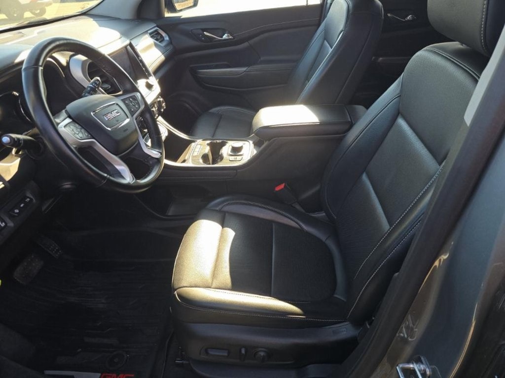 Used 2023 GMC Acadia SLT SUV