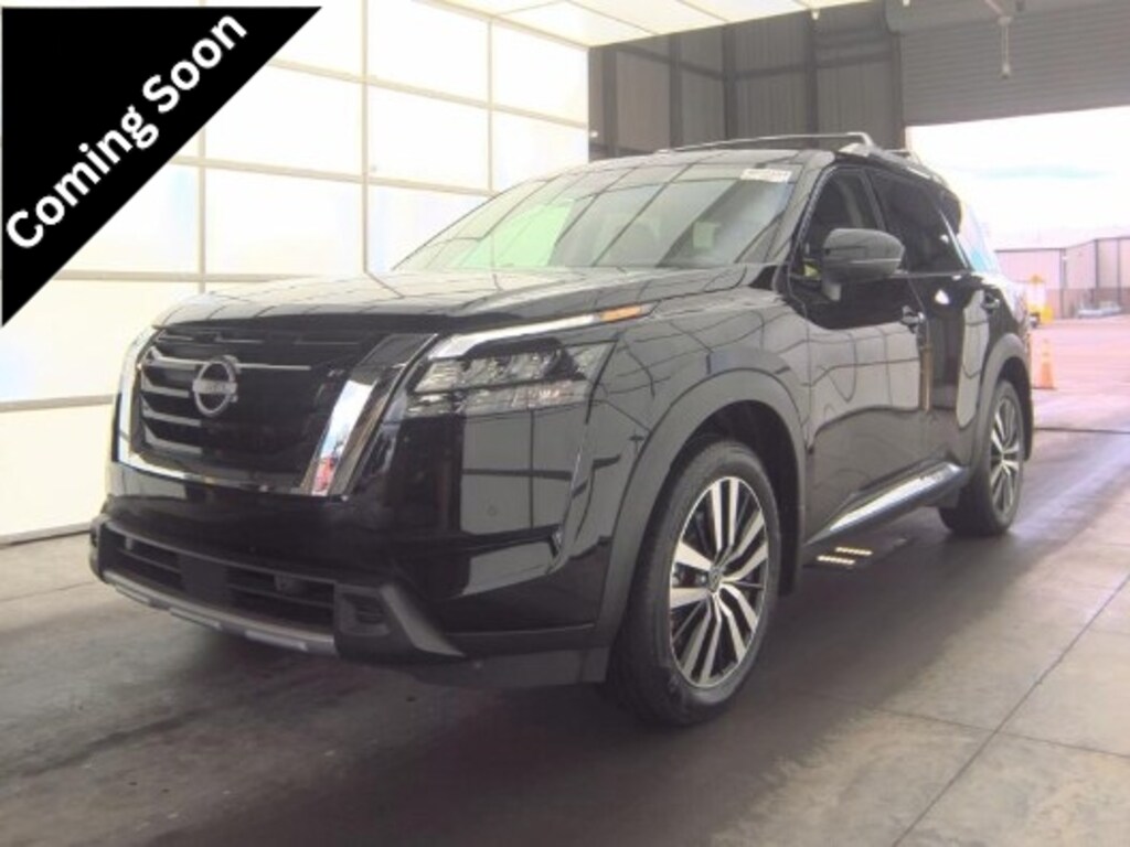 Used 2025 Nissan Pathfinder Platinum SUV