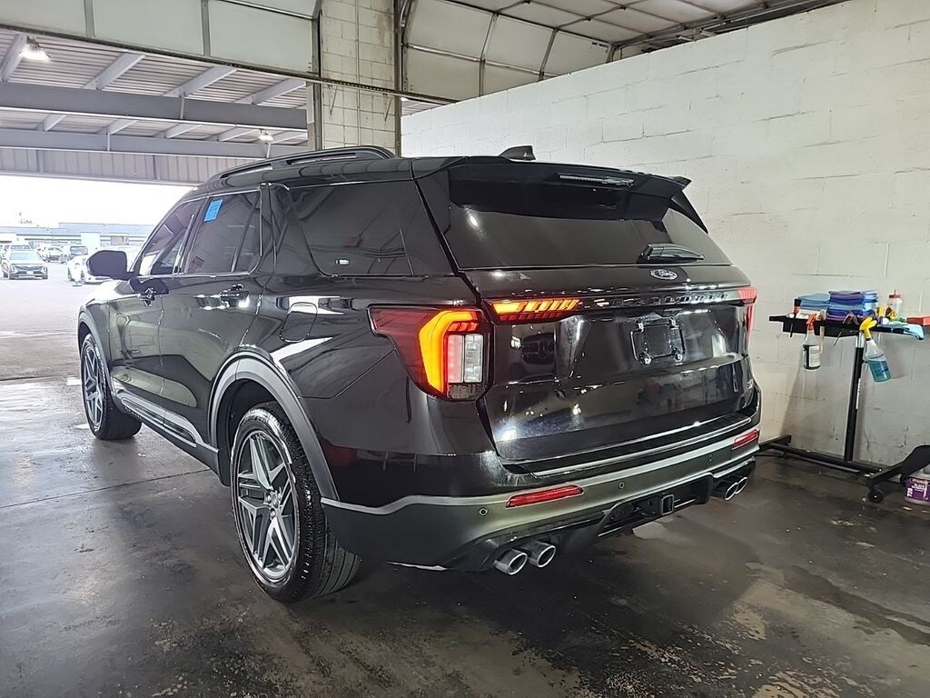 Used 2025 Ford Explorer ST SUV