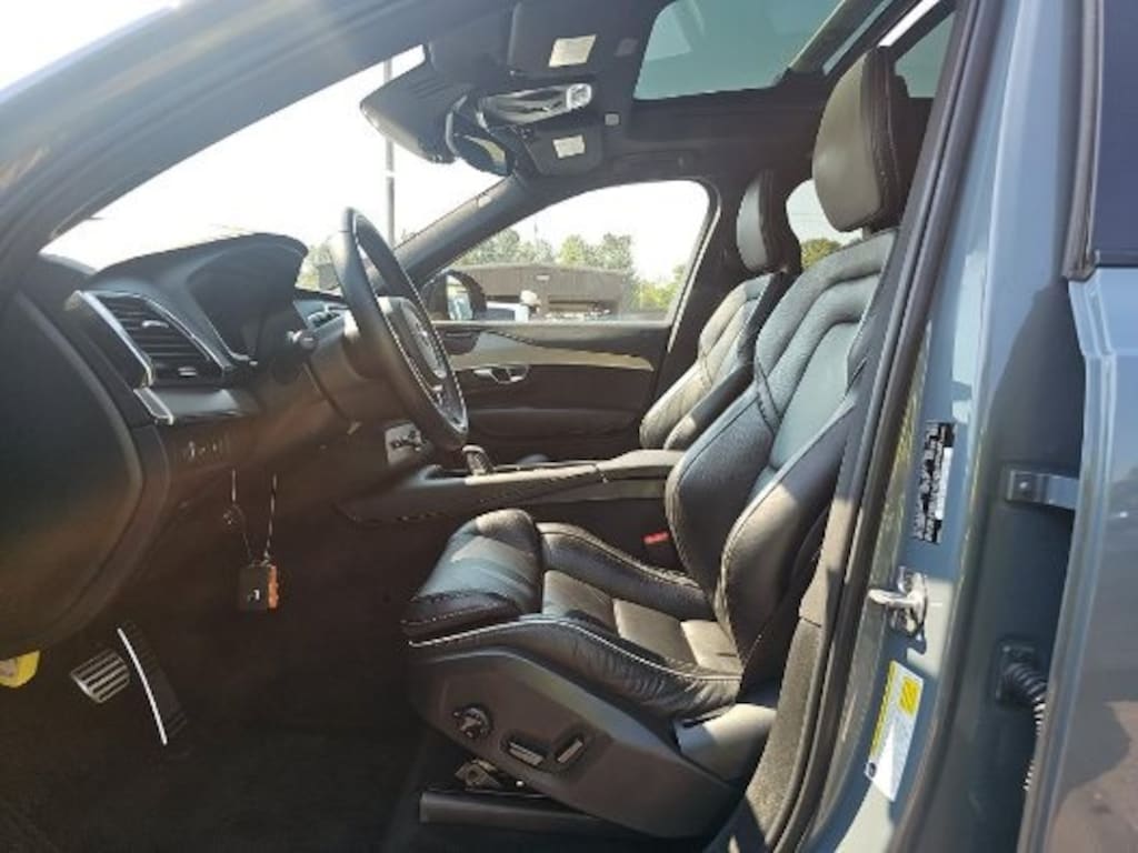Used 2022 Volvo XC90 Recharge Plug-In Hybrid T8 R-Design 7 Passenger SUV