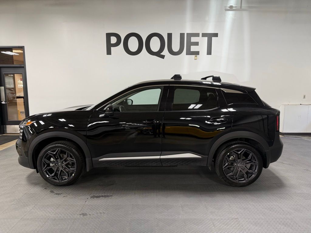 2026 Nissan Kicks 2.0 SR AWD's photo