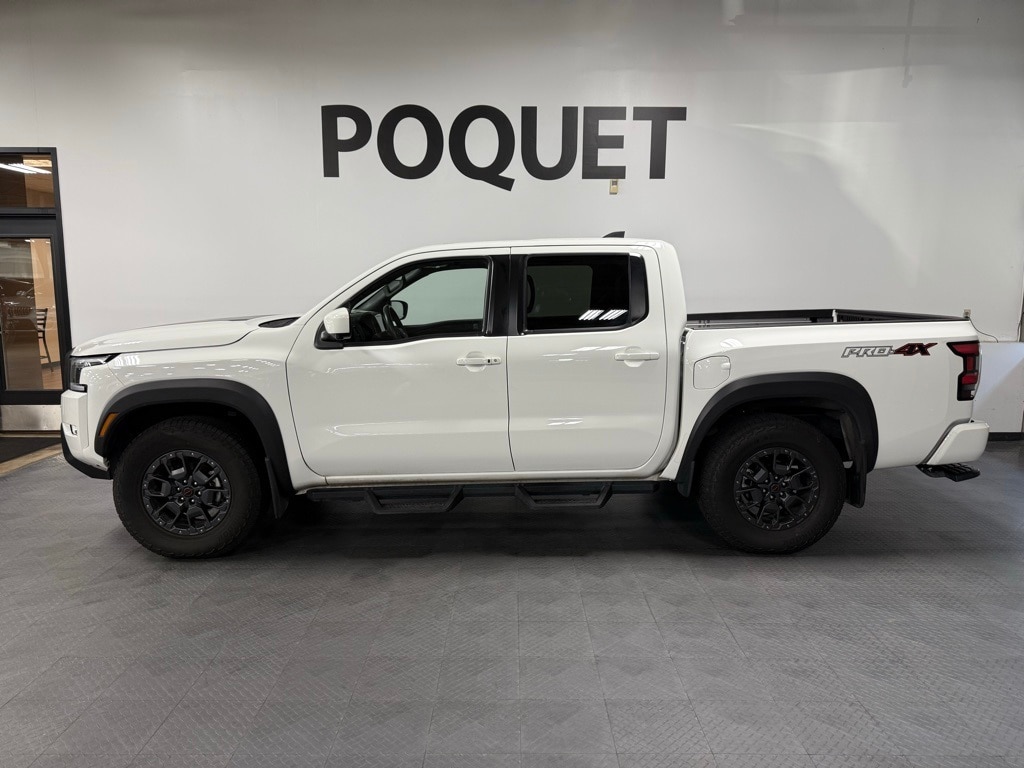 2023 Nissan Frontier PRO-4X's photo