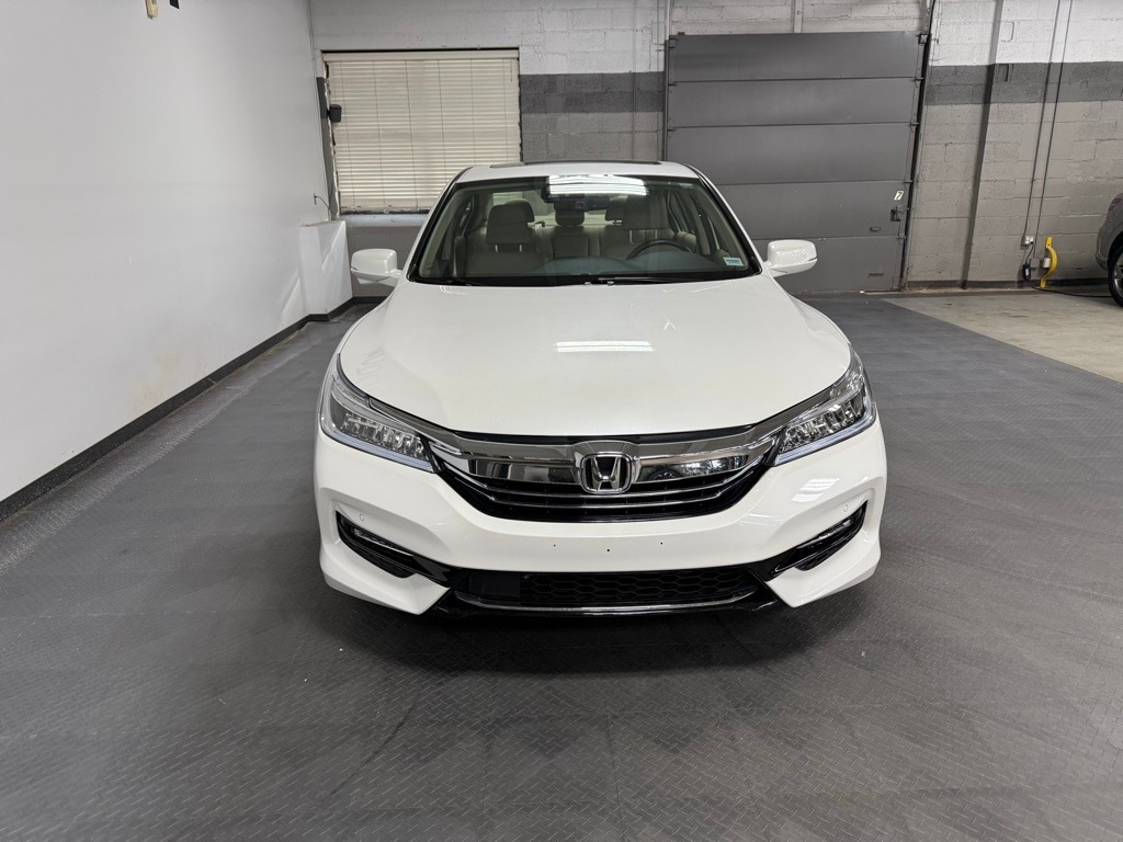 Used 2017 Honda Accord Hybrid Touring Sedan