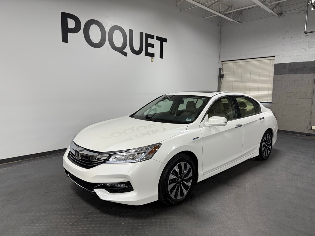 Used 2017 Honda Accord Hybrid Touring Sedan