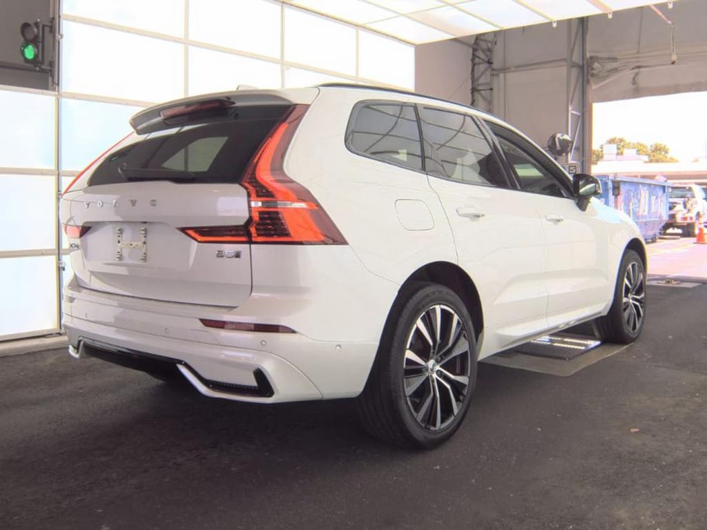 Used 2024 Volvo XC60 B5 Ultimate Dark Theme SUV