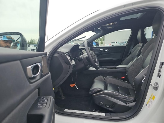 2024 Volvo S60 3