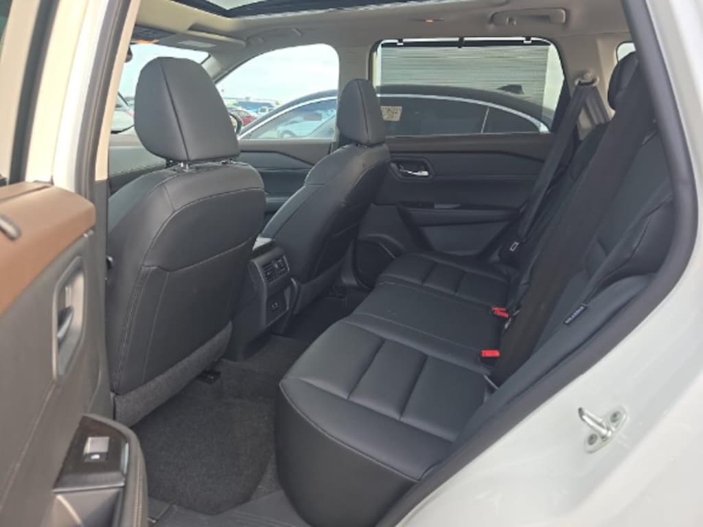 Used 2023 Nissan Rogue SV SUV