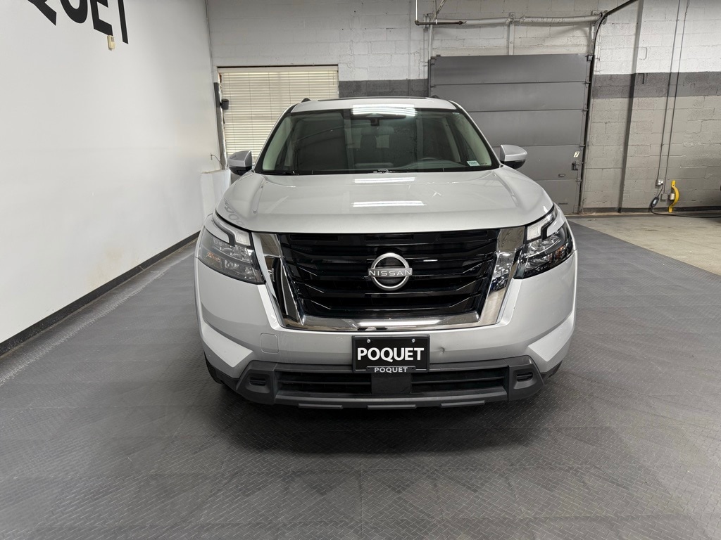 Used 2024 Nissan Pathfinder SV SUV