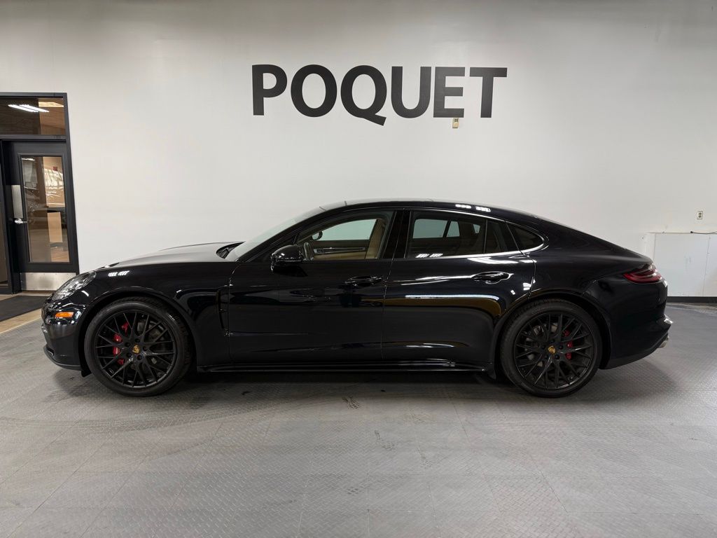 2018 Porsche Panamera Base