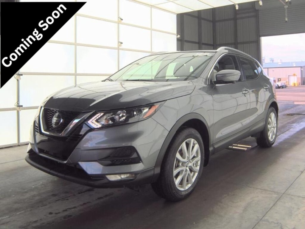 2022 Nissan Rogue Sport SV's photo