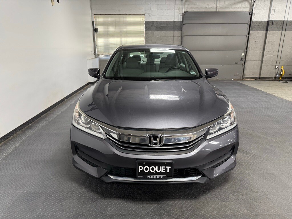 2017 Honda Accord LX photo 3