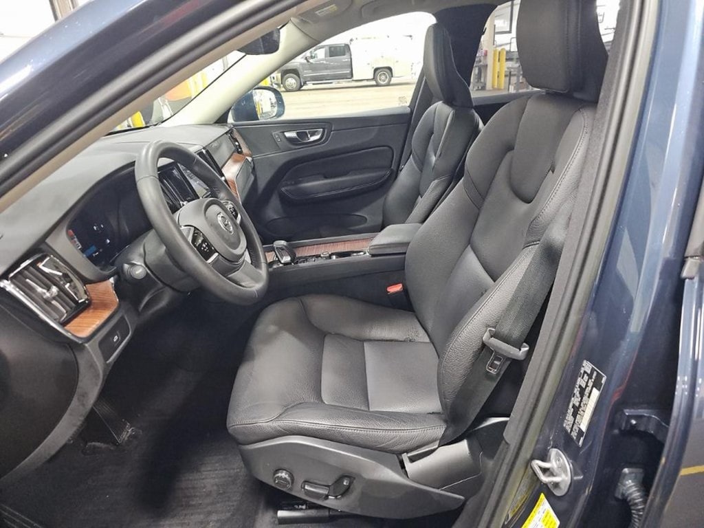 Used 2023 Volvo XC60 B5 Plus Bright Theme SUV