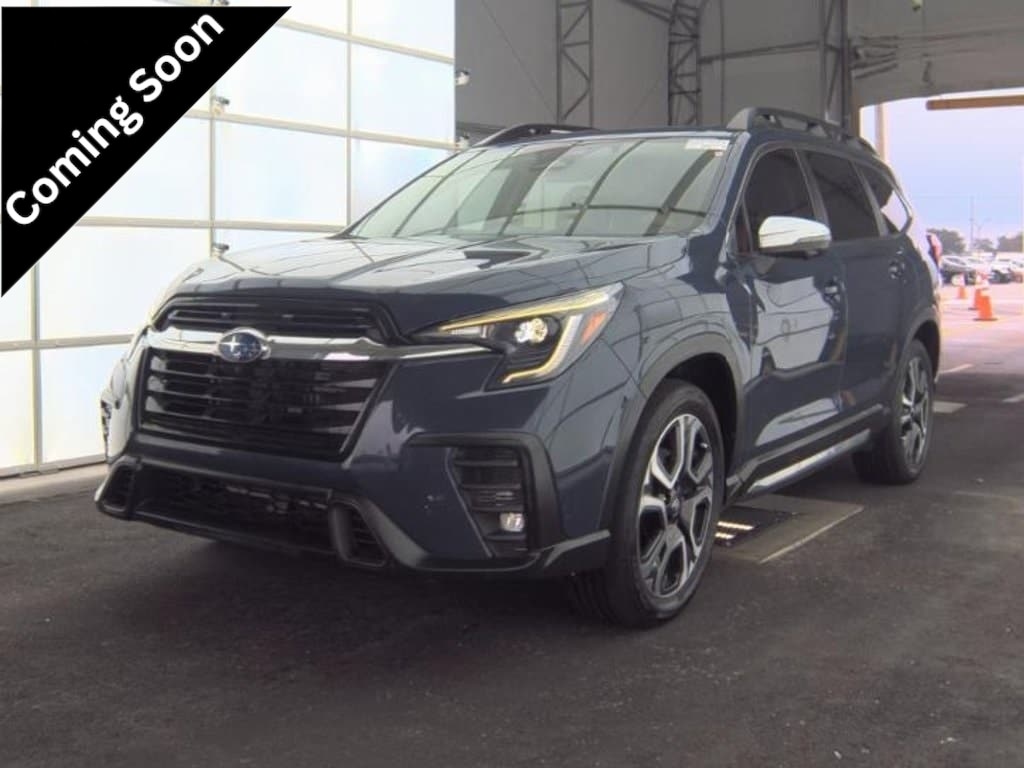 2023 Subaru Ascent Limited's photo