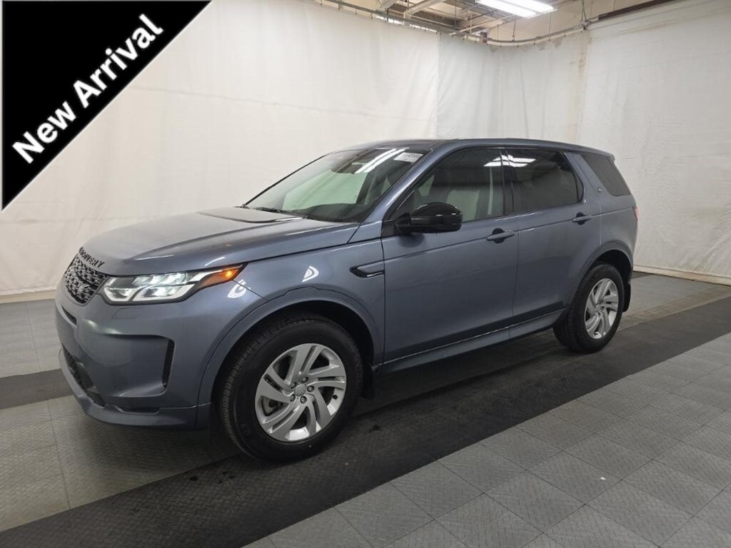 2023 Land Rover Discovery Sport S's photo