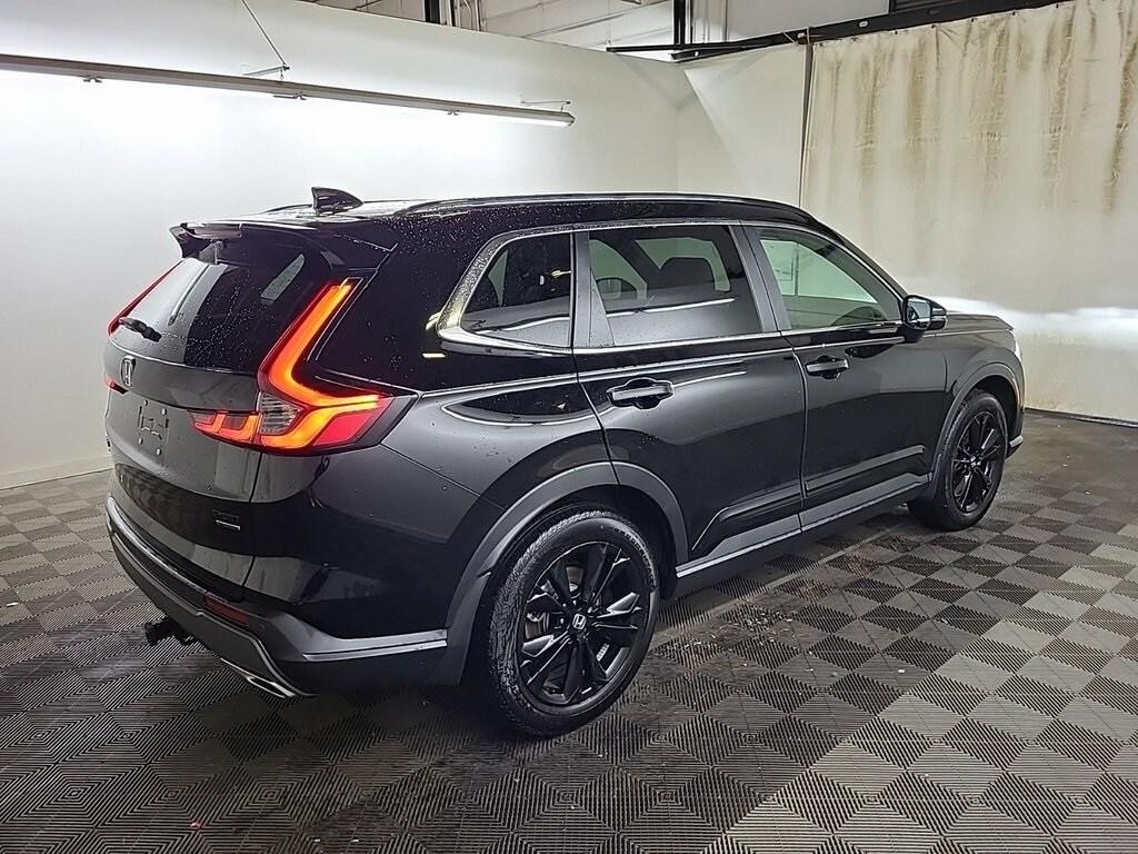 2023 Honda CR-V Hybrid Sport Touring photo 3