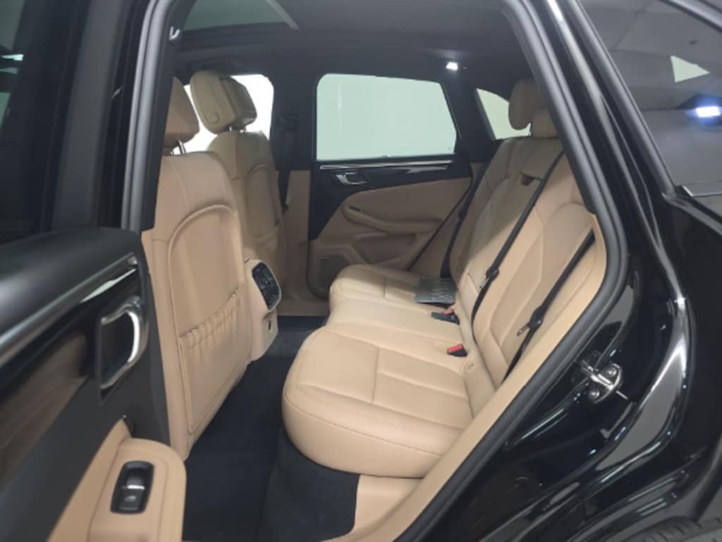Used 2024 Porsche Macan Base SUV