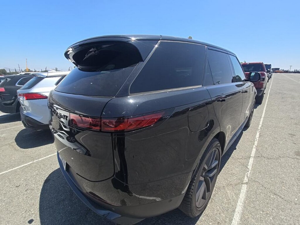 Used 2024 Land Rover Range Rover Sport SE SUV