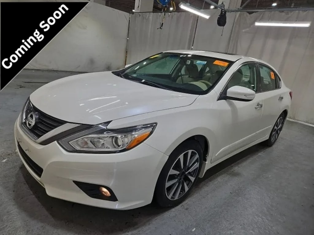 Used 2016 Nissan Altima 2.5 SV Sedan