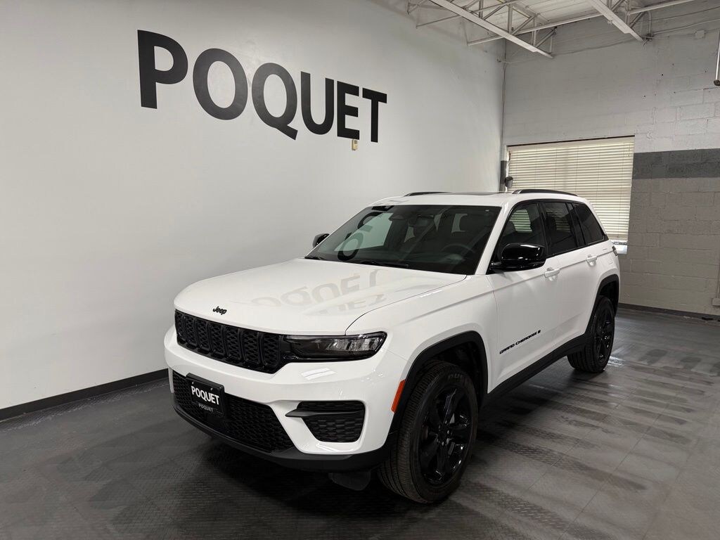 Used 2023 Jeep Grand Cherokee Altitude X SUV