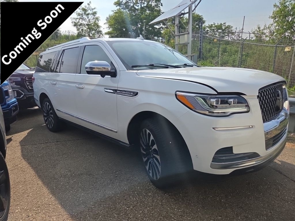 2022 Lincoln Navigator Black Label L 4WD's photo