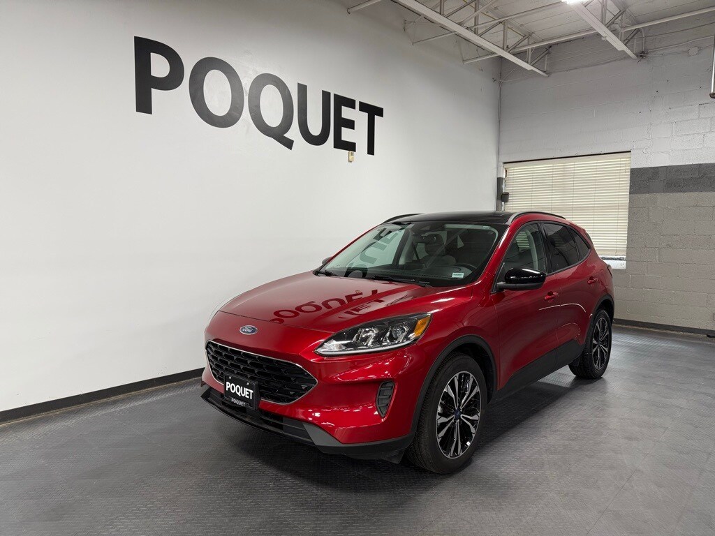 2021 Ford Escape SE photo 2