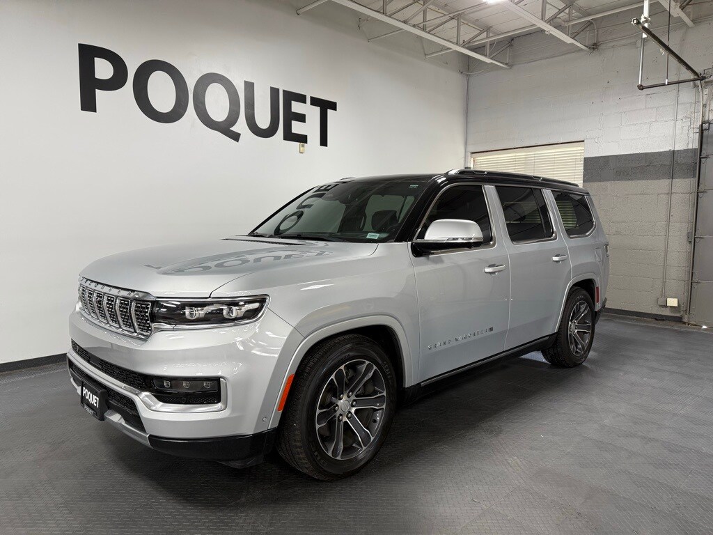 2022 Jeep Grand Wagoneer I photo 2