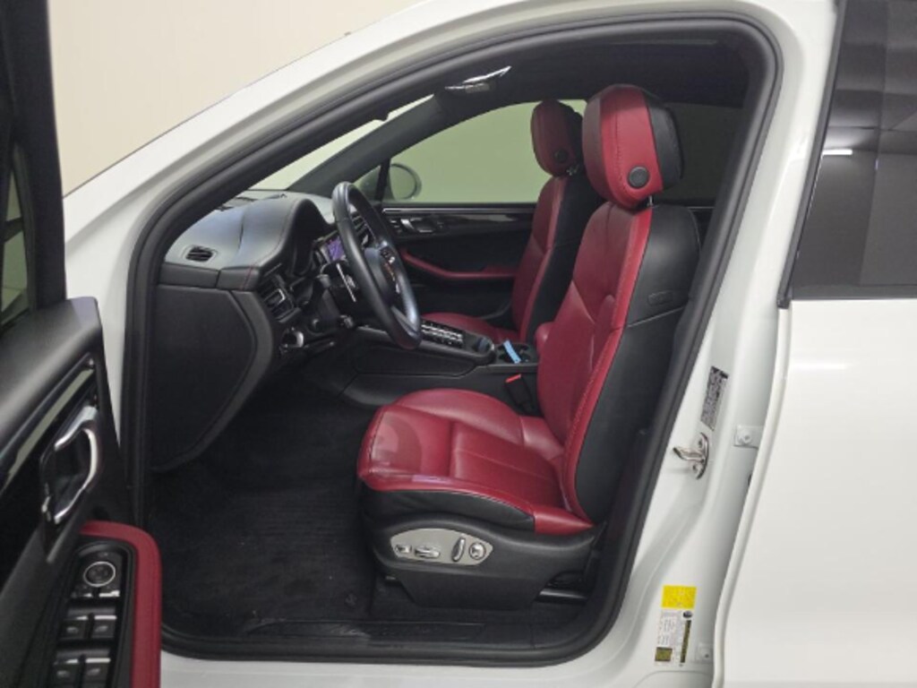 Used 2024 Porsche Macan Base SUV