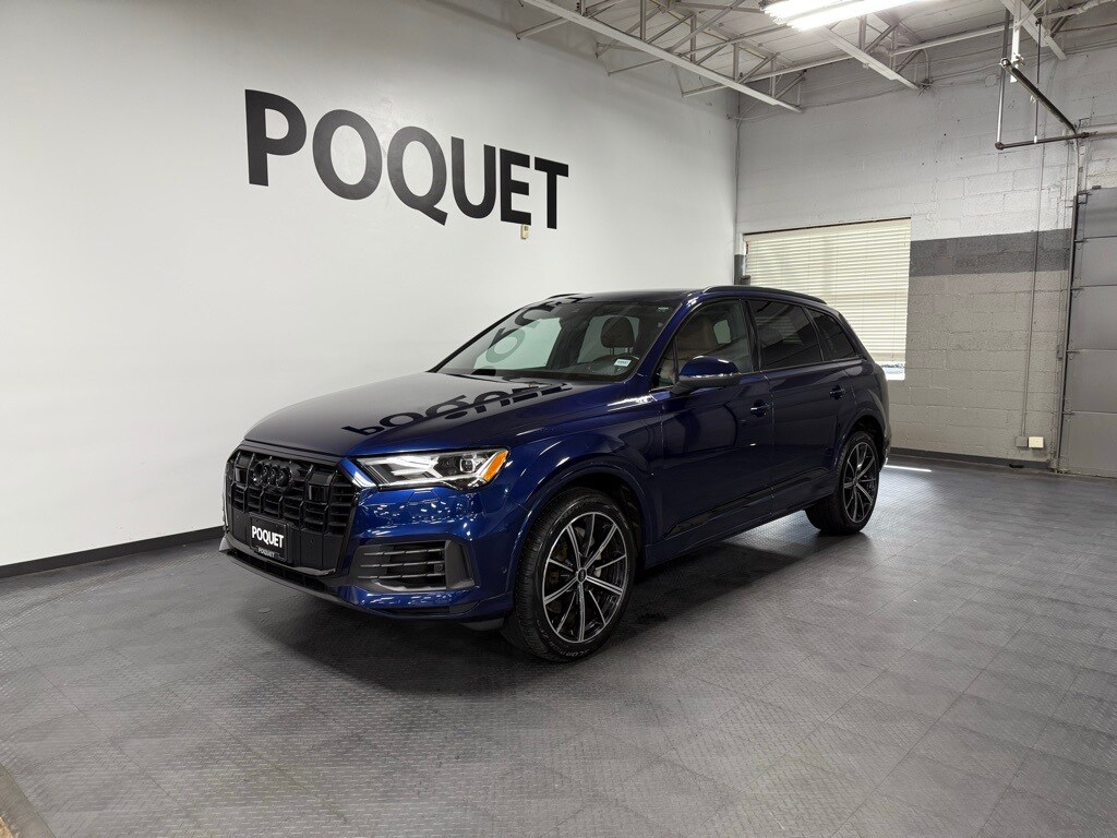 2022 Audi Q7 55 Premium Plus photo 2