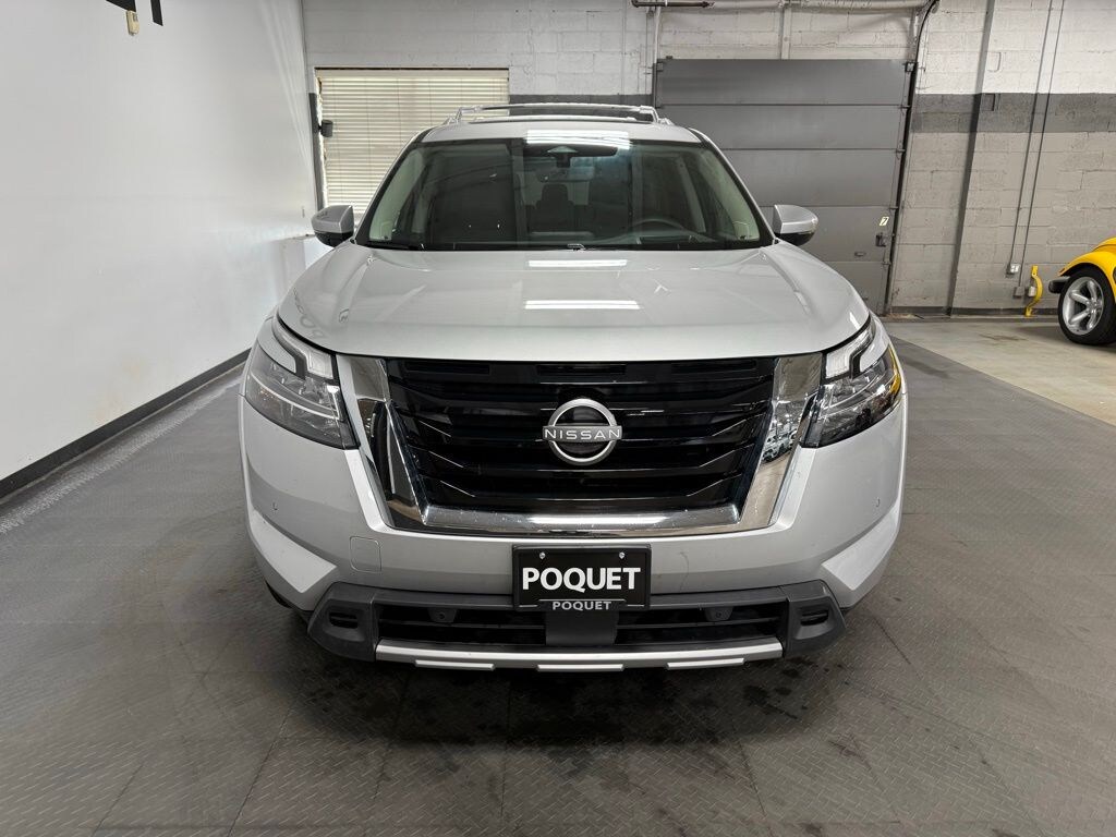 Used 2024 Nissan Pathfinder Platinum SUV