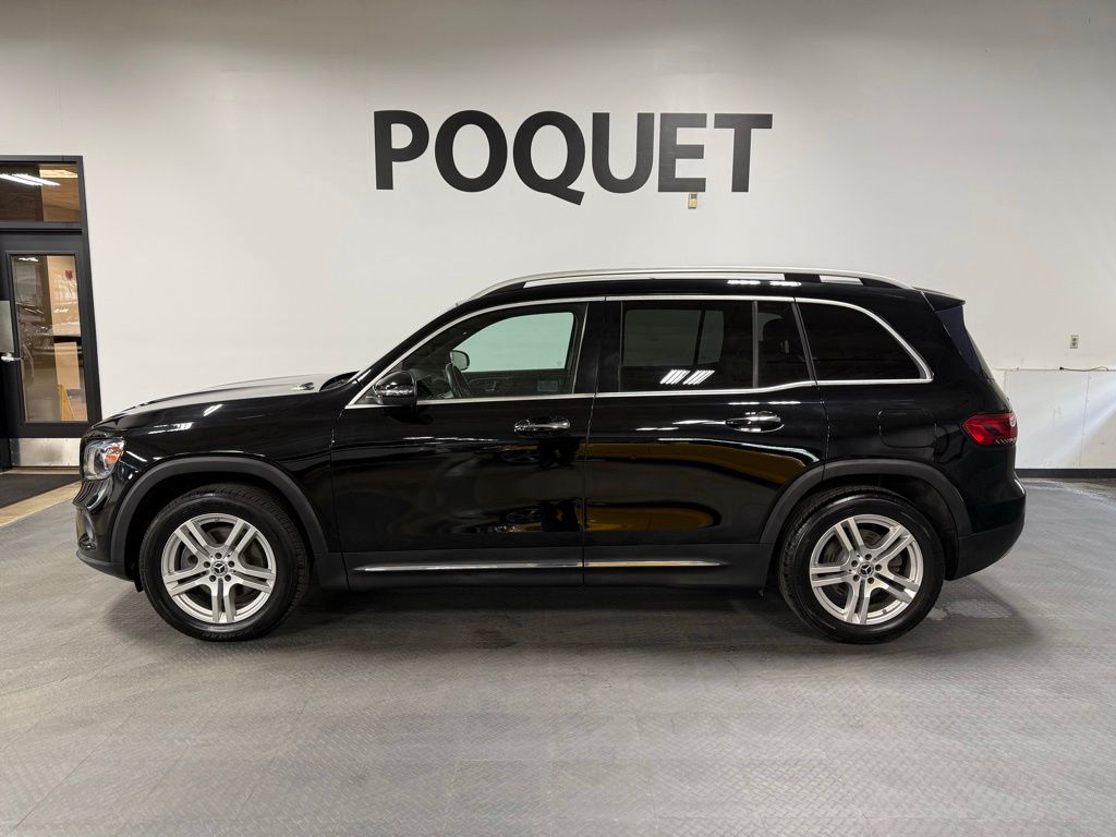 2021 Mercedes-Benz GLB GLB250 4MATIC's photo