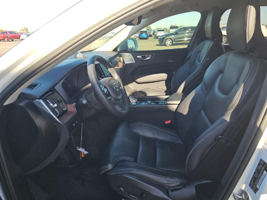 Used 2023 Volvo XC60 Recharge Plug-In Hybrid Ultimate SUV
