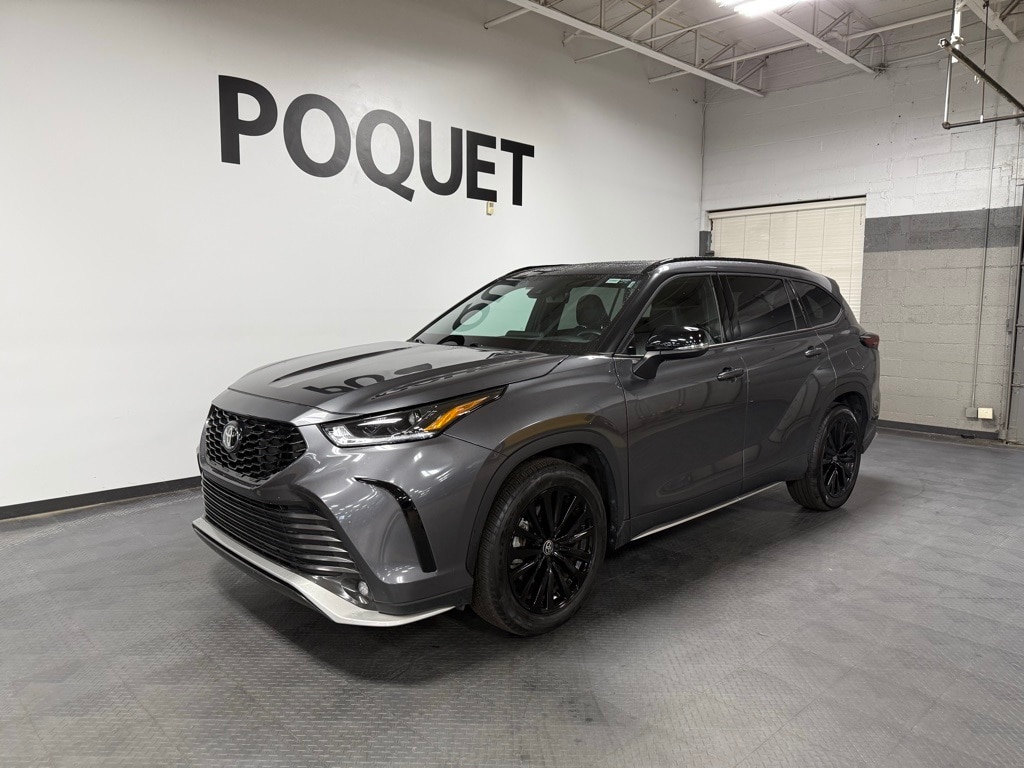 Used 2025 Toyota Highlander XSE SUV