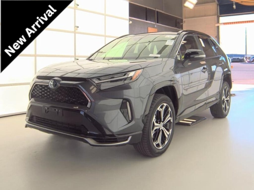 2023 Toyota RAV4 XSE's photo