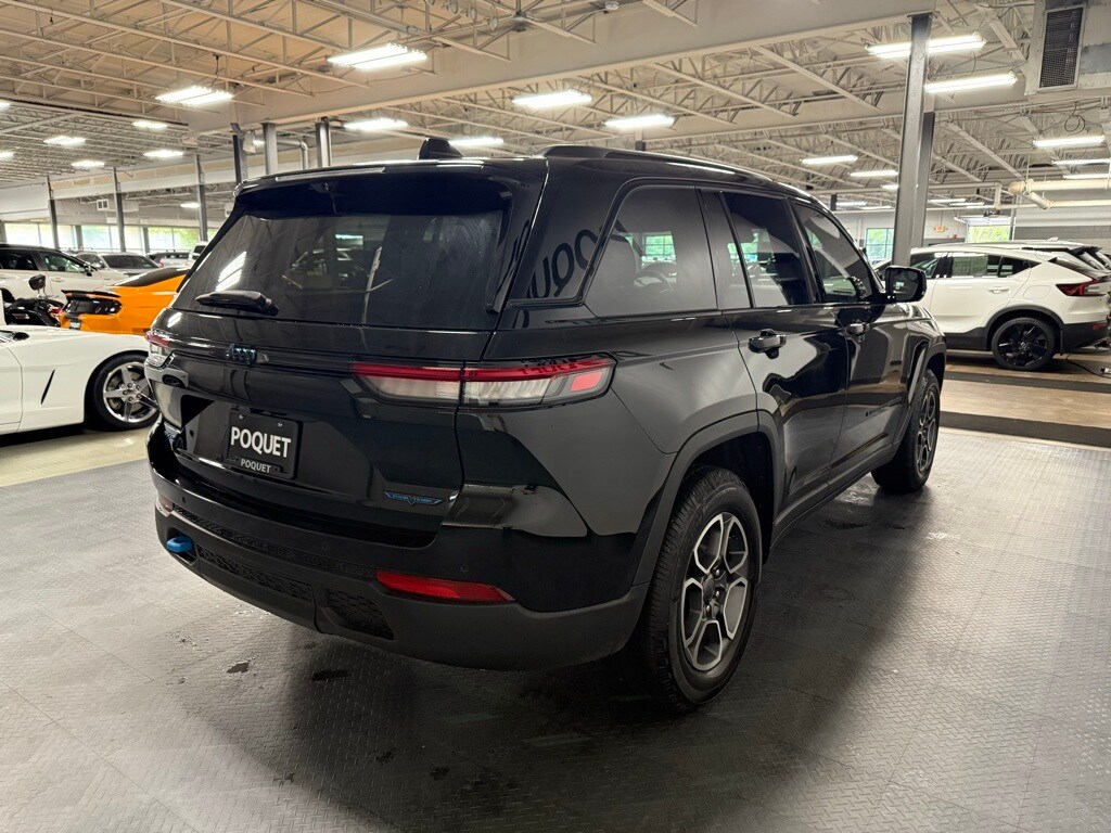 2024 Jeep Cherokee Trailhawk 4xe photo 4