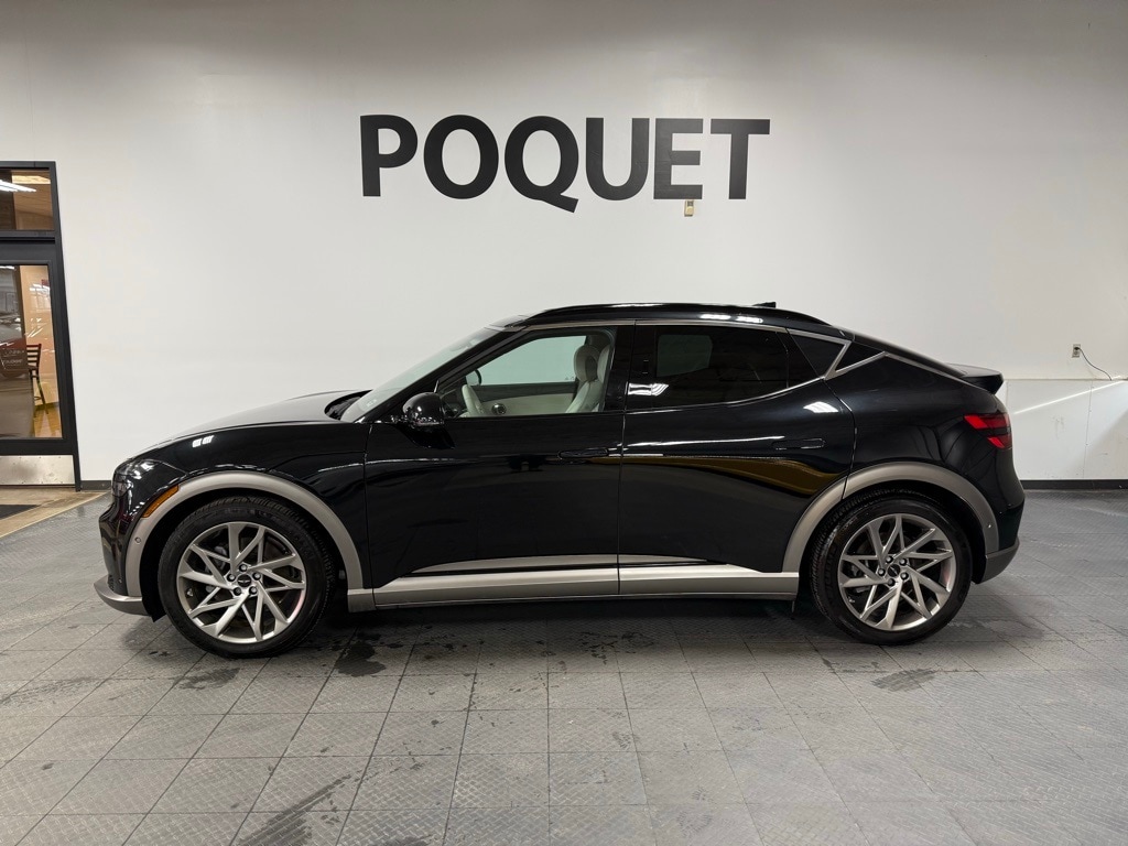 2024 GENESIS GV60 Advanced's photo