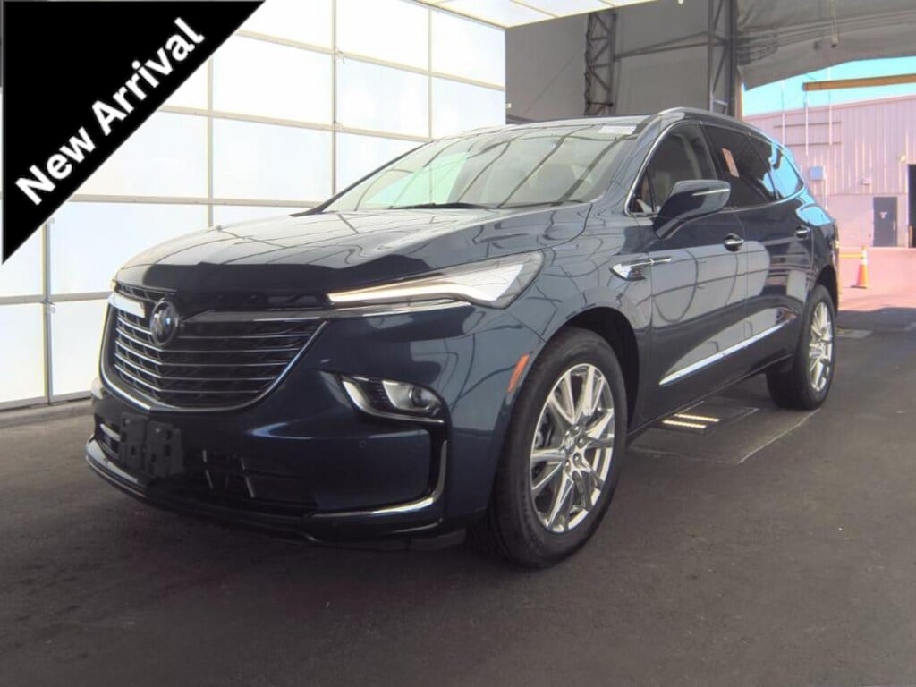 2023 Buick Enclave Essence AWD's photo