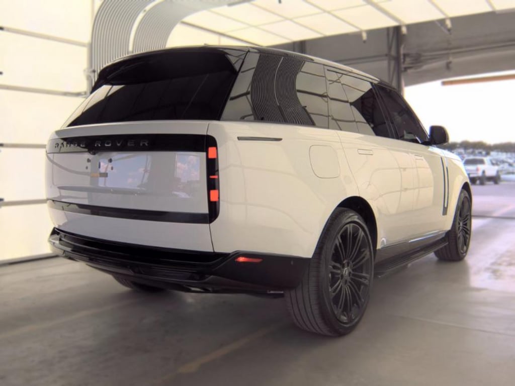 Used 2024 Land Rover Range Rover SE SUV