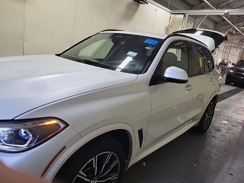 2019 BMW X5 xDrive40i's photo