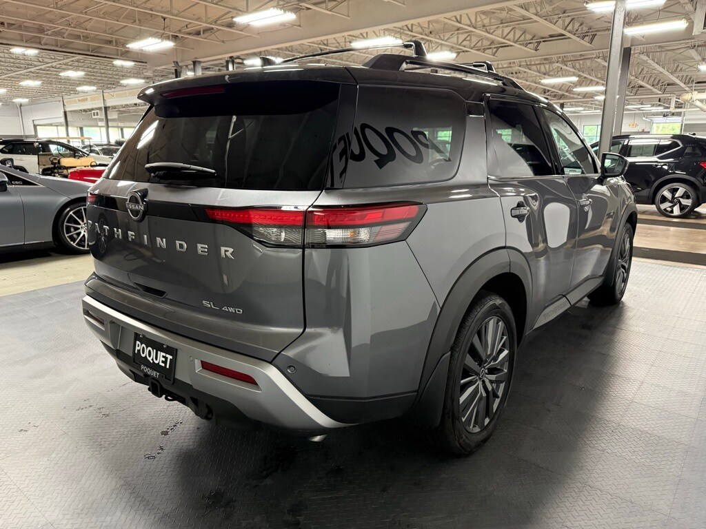 2024 Nissan Pathfinder SL photo 4
