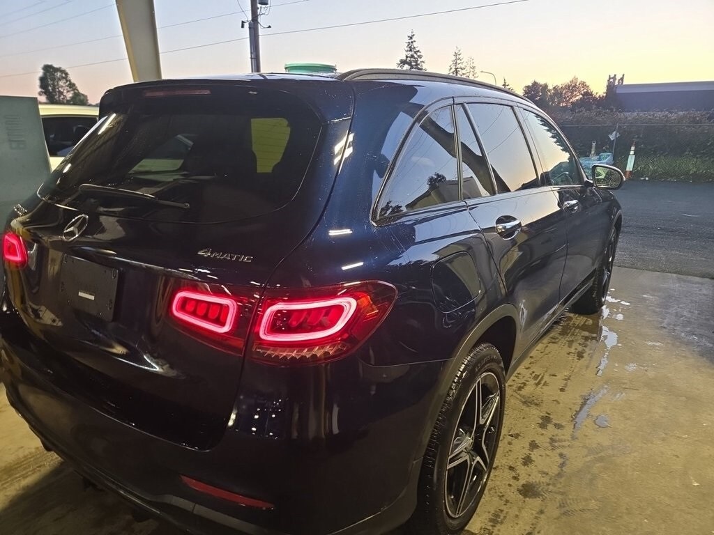 2022 Mercedes Benz GLC 300 4MATIC photo 2
