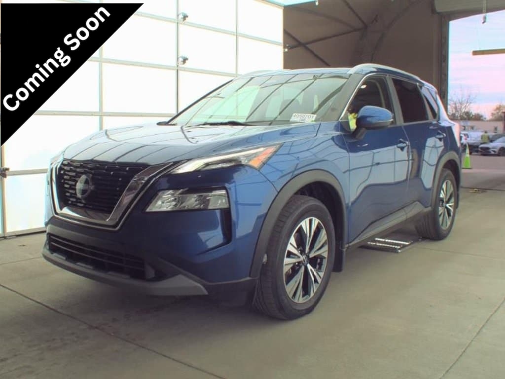 2022 Nissan Rogue SV's photo