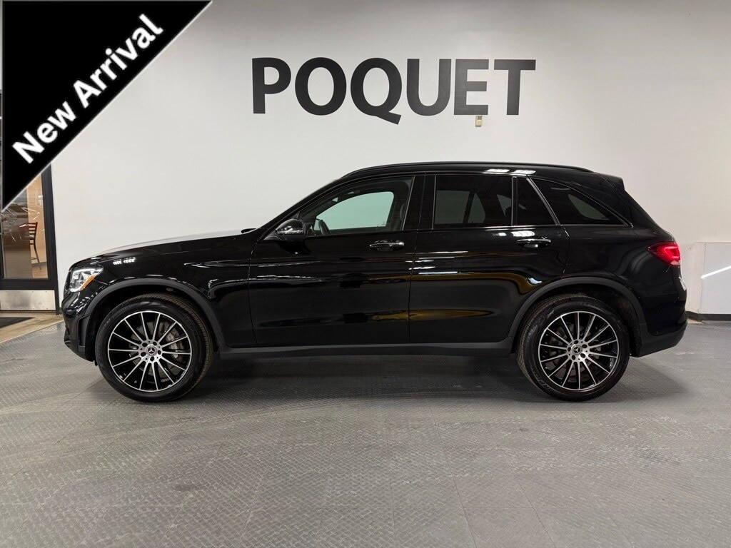 2022 Mercedes-Benz GLC GLC300's photo