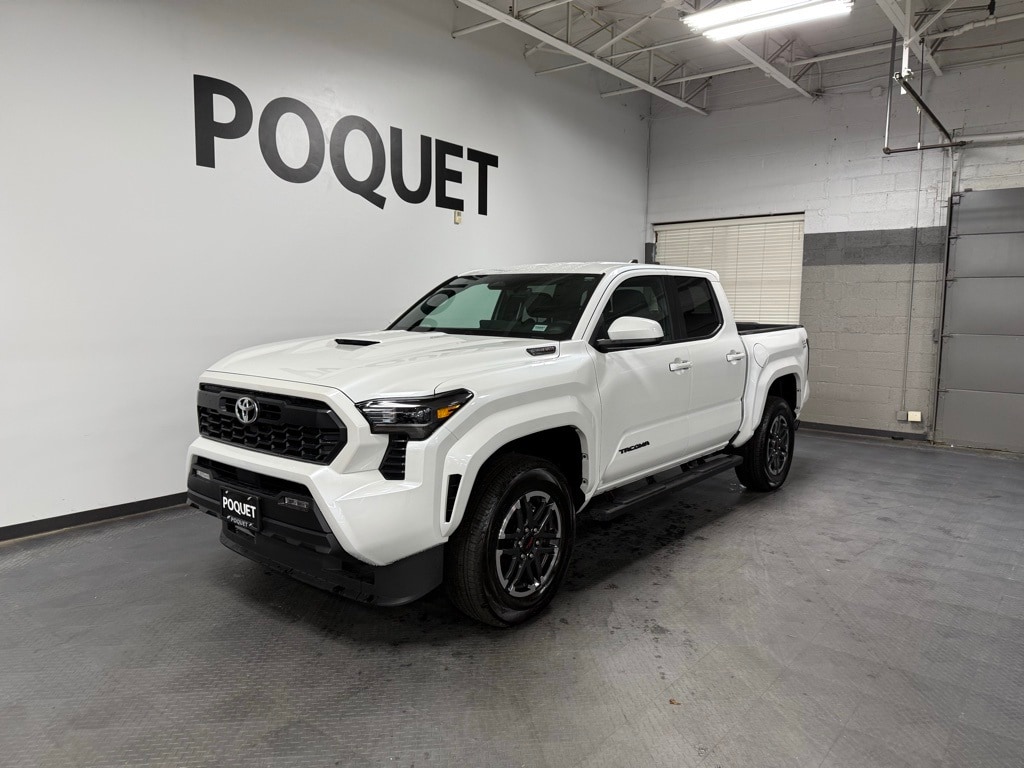 Used 2025 Toyota Tacoma Hybrid TRD Sport Truck