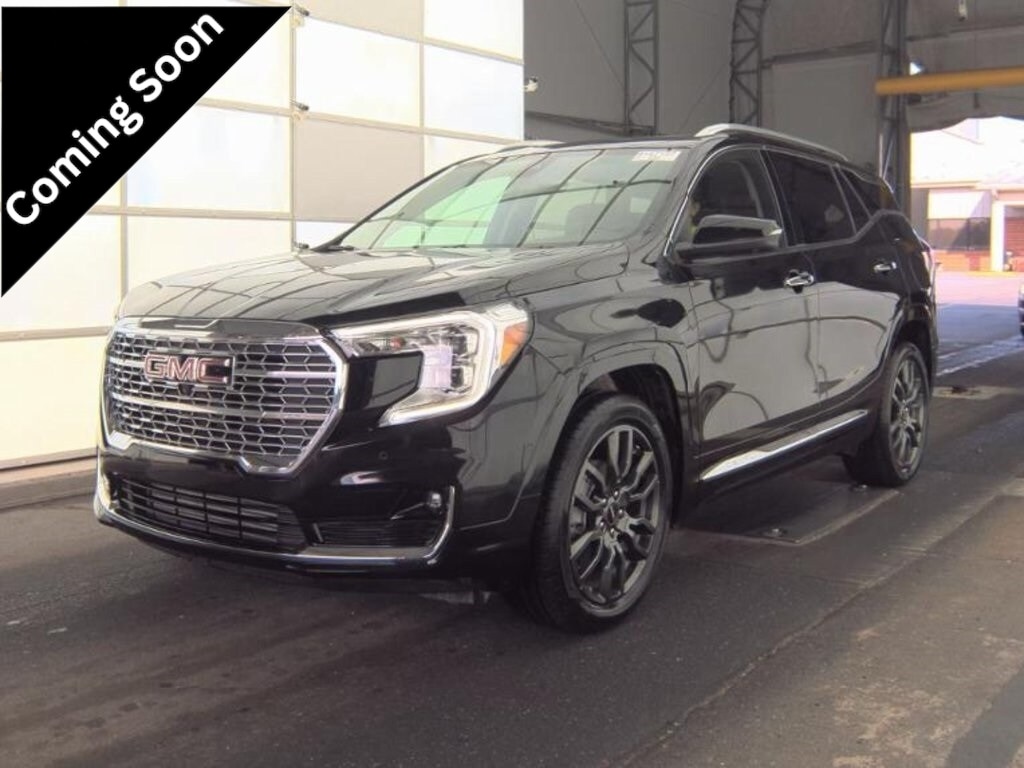 2023 GMC Terrain Denali's photo