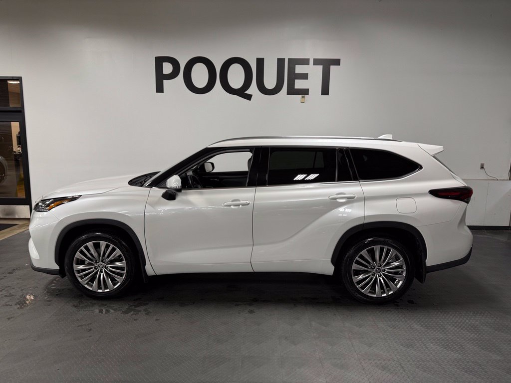 Used 2024 Toyota Highlander Platinum SUV