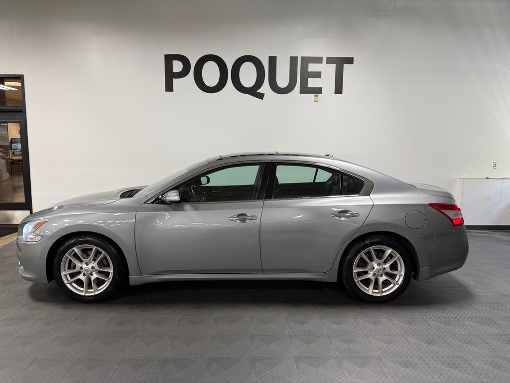 2009 Nissan Maxima 3.5 SV's photo
