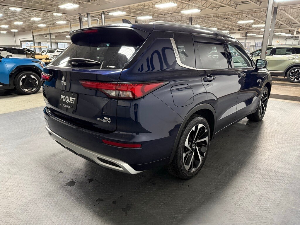 2023 Mitsubishi Outlander PHEV SEL Touring photo 4