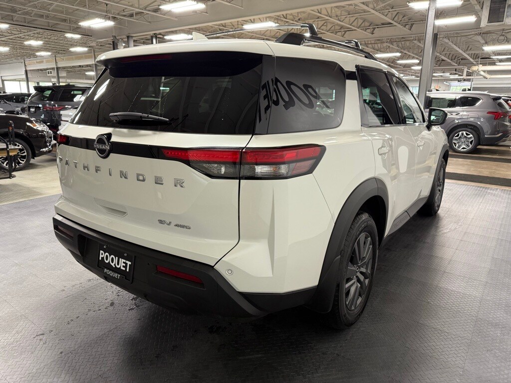 2024 Nissan Pathfinder SV photo 4
