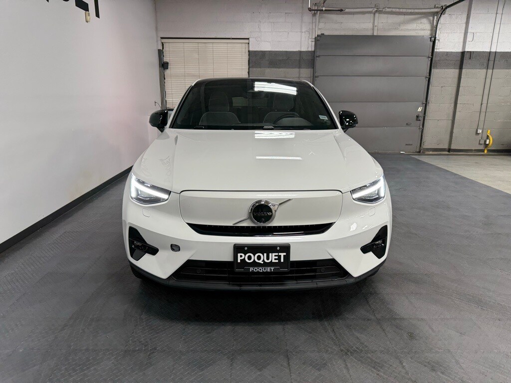 2023 Volvo C40 Recharge Ultimate photo 3
